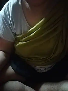 yourmoon142 online show from August 8, 6:32 pm
