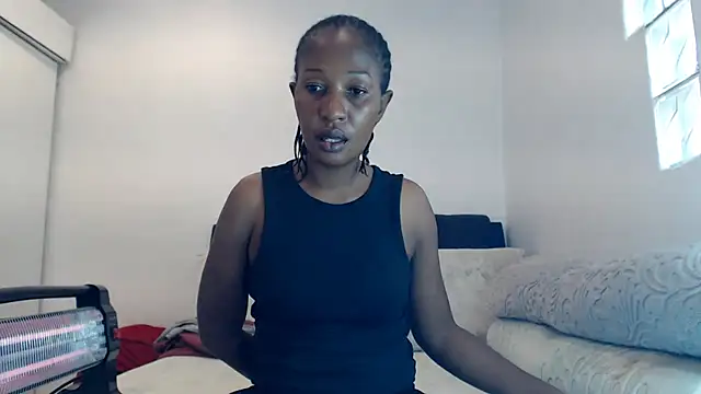 Snapshot of leanna23 chatting on June 29, 10:15 am leanna23 online show from June 29, 10:15 am