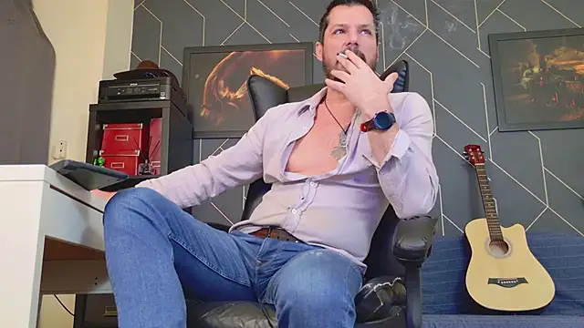 ChrisKox online show from January 18, 4:04 am
