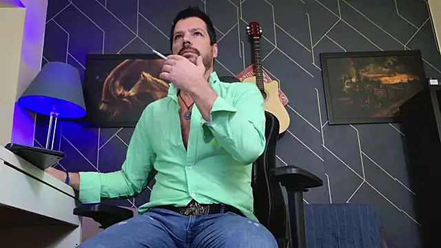 ChrisKox online show from November 29, 2:36 am