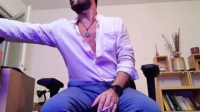 ChrisKox online show from April 15, 1:01 am