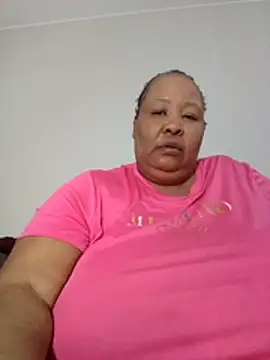 Snapshot of nancy111 chatting on June 24, 1:43 pm nancy111 online show from June 24, 1:43 pm