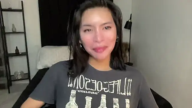 Snapshot of your_bianca69 chatting on March 2, 1:41 am your bianca69 online show from March 2, 1:41 am