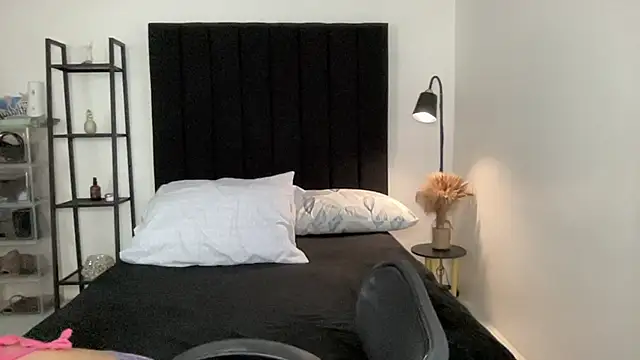 Snapshot of your_bianca69 chatting on March 31, 1:07 am your bianca69 online show from March 31, 1:07 am