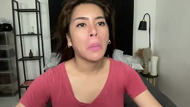 Snapshot of your_bianca69 chatting on June 20, 12:58 am your bianca69 online show from June 20, 12:58 am