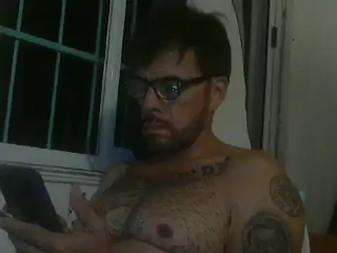 Snapshot of el_principe_hot chatting on January 8, 5:05 am el principe hot online show from January 8, 5:05 am