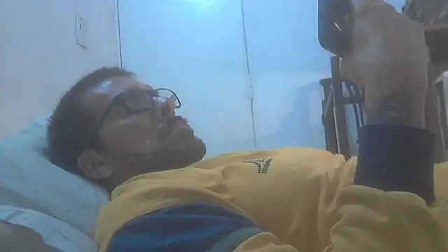 Snapshot of el_principe_hot chatting on December 16, 5:12 am el principe hot online show from December 16, 5:12 am