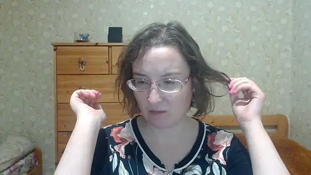 Smart Rose online show from November 9, 12:20 am