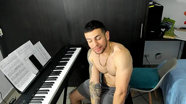 logan smith online show from December 22, 2:08 am