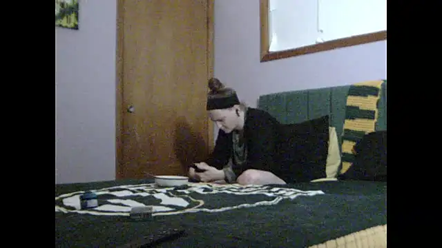 Snapshot of bam420bam chatting on March 9, 11:47 am bam420bam online show from March 9, 11:47 am