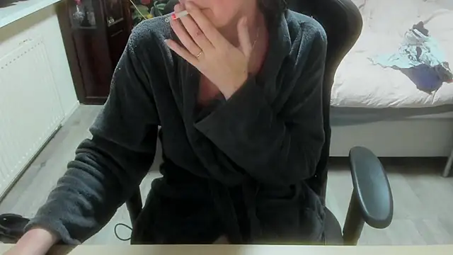 minoesje37 online show from February 11, 8:36 pm