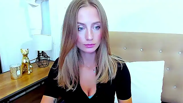 Snapshot of LenaCUTE chatting on September 11, 9:15 pm LenaCUTE online show from September 11, 9:15 pm