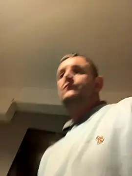 Snapshot of Eddieh2k7 chatting on November 27, 12:13 am Eddieh2k7 online show from November 27, 12:13 am