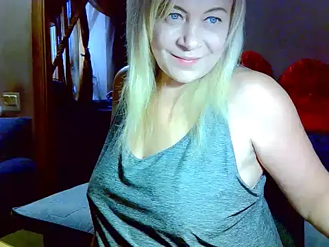 AgoniA7 online show from February 13, 1:40 pm