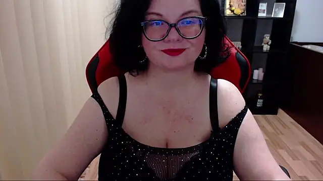 Snapshot of MissTroublle chatting on November 26, 11:22 am MissTroublle online show from November 26, 11:22 am