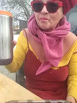 MucMilf59 online show from March 7, 9:29 am