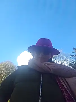 Snapshot of MucMilf59 chatting on October 26, 11:38 am MucMilf59 online show from October 26, 11:38 am