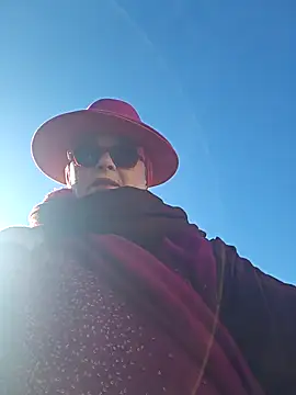 Snapshot of MucMilf59 chatting on November 6, 10:27 am MucMilf59 online show from November 6, 10:27 am