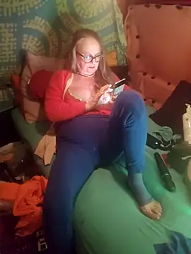 Snapshot of MucMilf59 chatting on November 17, 8:25 pm MucMilf59 online show from November 17, 8:25 pm