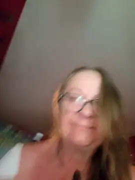 MucMilf59 online show from April 17, 6:27 am