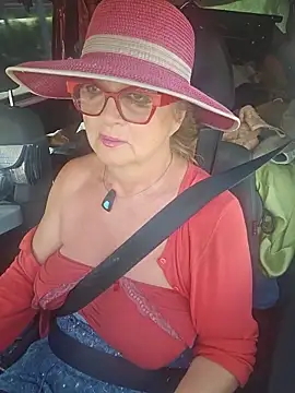 MucMilf59 online show from June 2, 8:38 am