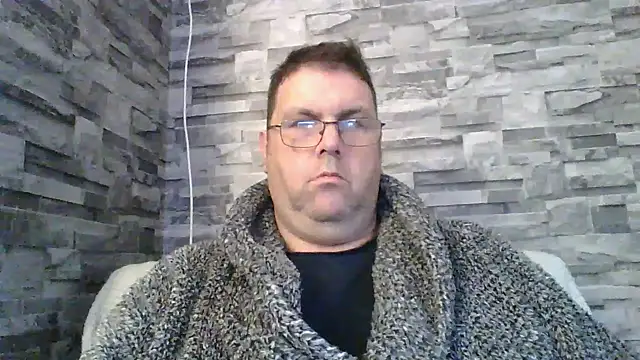 Snapshot of WOOLYMARK2507 chatting on December 28, 3:26 pm WOOLYMARK2507 online show from December 28, 3:26 pm