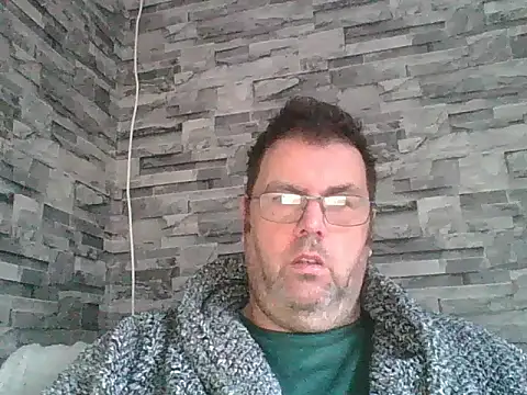 Snapshot of WOOLYMARK2507 chatting on February 2, 10:24 am WOOLYMARK2507 online show from February 2, 10:24 am