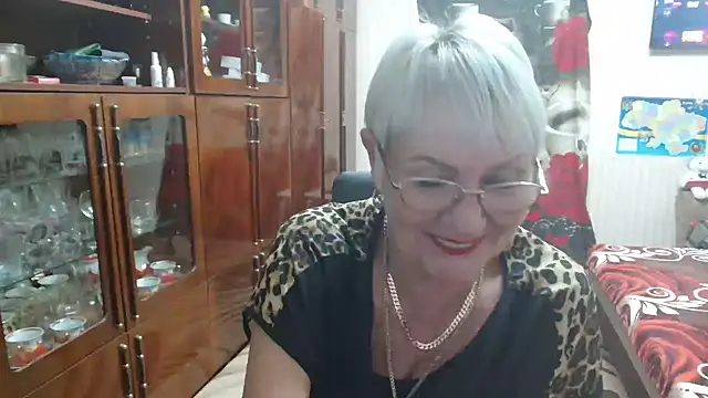 JenaCheim online show from October 2, 7:10 pm