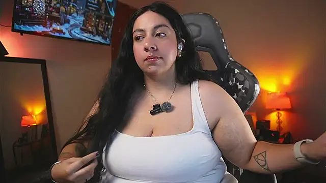 coraline latin online show from December 4, 10:29 pm