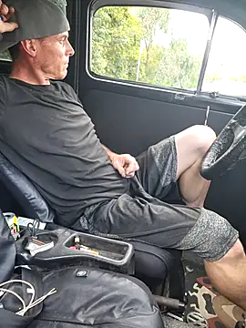 Snapshot of 415cali925 chatting on September 10, 12:21 am 415cali925 online show from September 10, 12:21 am