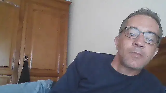 CarlosRocha73 online show from April 7, 11:10 am