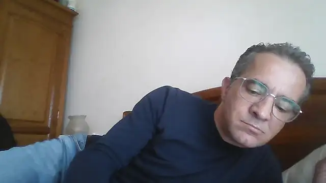 CarlosRocha73 online show from May 3, 11:05 am