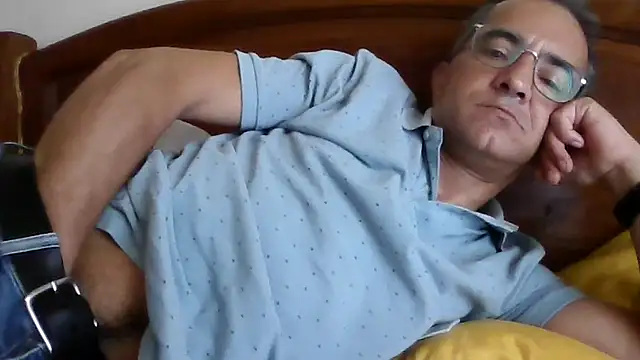 CarlosRocha73 online show from June 8, 10:48 am