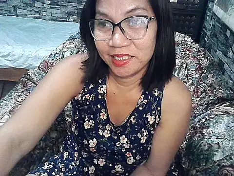 ASIANDOLLY4U online show from February 19, 7:50 am