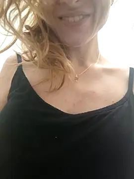 YogisticJuli666 online show from November 17, 3:51 pm