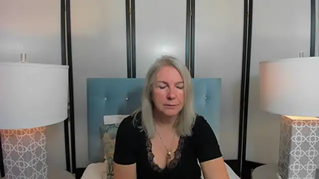 EricaTop online show from October 18, 5:10 am