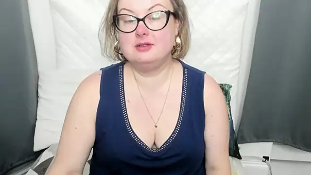 dirtyBonnie online show from February 11, 4:39 am