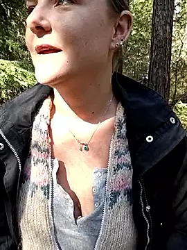 SwedishJennifer online show from April 28, 12:54 pm