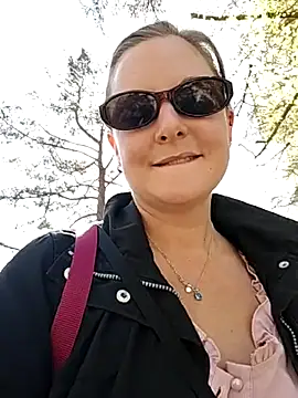 SwedishJennifer online show from April 30, 11:38 am