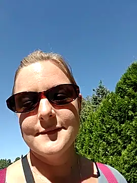 SwedishJennifer online show from July 21, 1:13 pm