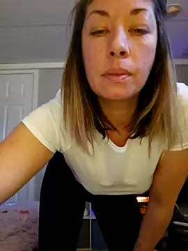 Snapshot of _NinaLuvSins_ chatting on January 14, 2:53 pm NinaLuvSins online show from January 14, 2:53 pm