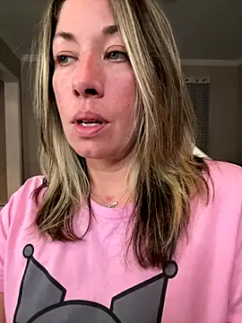Snapshot of _NinaLuvSins_ chatting on September 29, 10:36 pm NinaLuvSins online show from September 29, 10:36 pm
