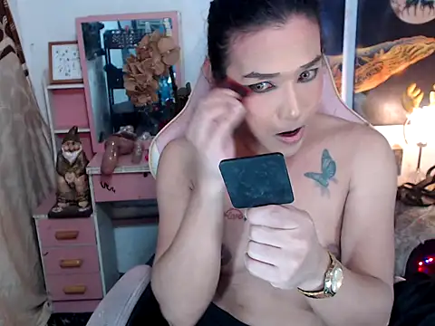 Snapshot of AsianMariaTs chatting on November 5, 2:06 pm AsianMariaTs online show from November 5, 2:06 pm