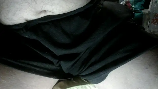 Snapshot of russtee chatting on October 31, 5:03 pm russtee online show from October 31, 5:03 pm