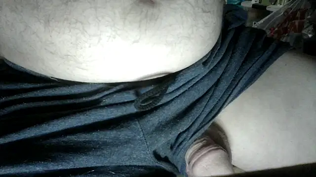 Snapshot of russtee chatting on November 29, 1:19 am russtee online show from November 29, 1:19 am