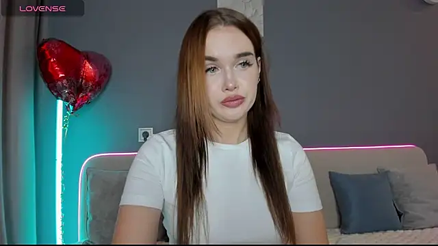 Malika Lisan online show from February 21, 2:34 am