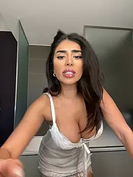 ArabicBarbie online show from January 24, 9:37 pm