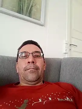 dick81 online show from April 7, 10:15 am