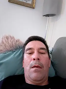 dick81 online show from April 25, 10:29 pm