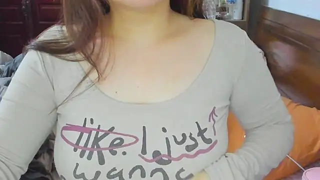 Snapshot of 6868_- chatting on February 24, 3:04 am 6868 - online show from February 24, 3:04 am